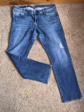 Kut from the Kloth Women's Straight Leg Jeans - Medium Blue Wash